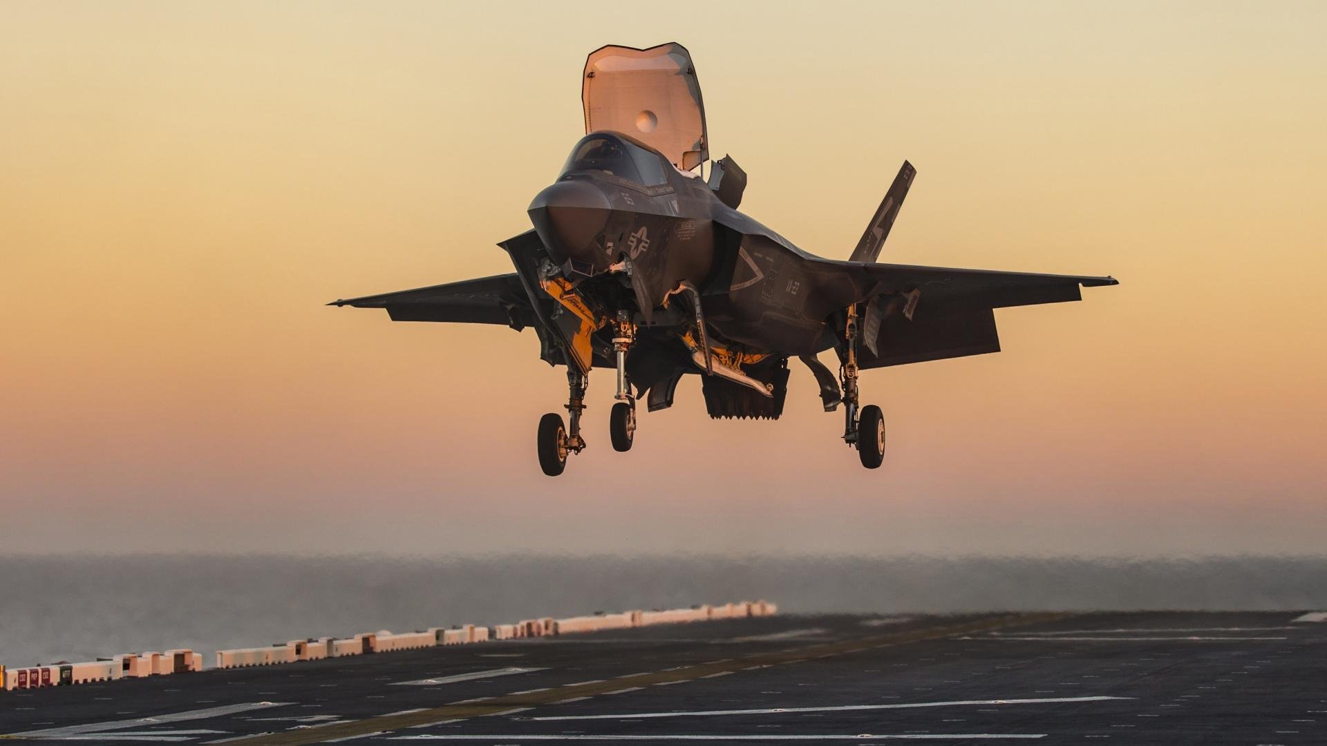 双面足球,劳塔罗的英雄舞台与拜仁的战术霸权