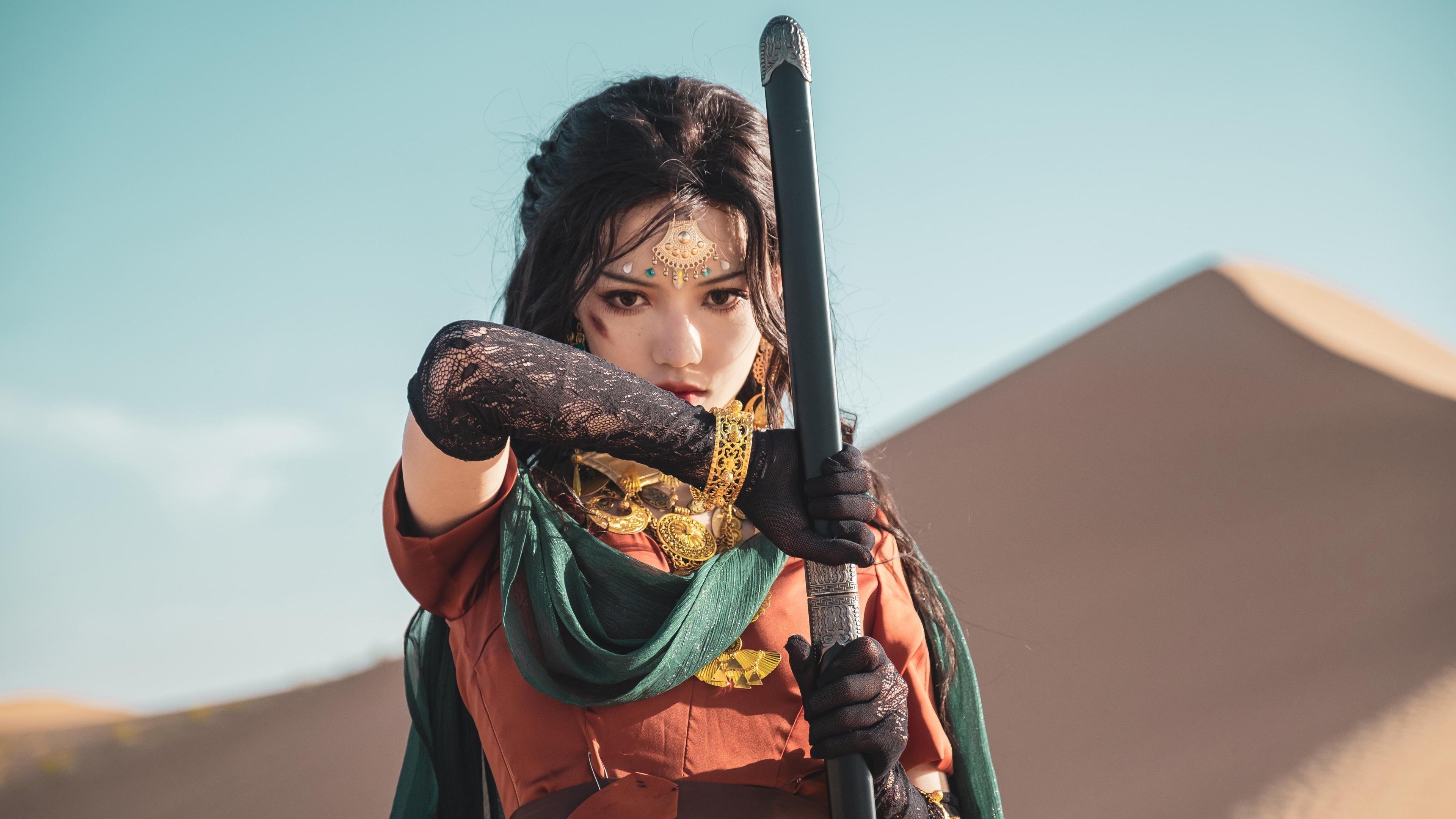 浓眉点燃F1新赛季揭幕战之夜,激情、速度与荣耀的序章